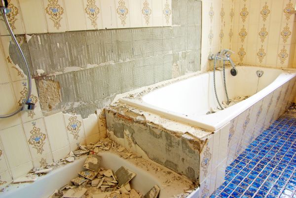 Bathtub Demolition in Pittsburgh
