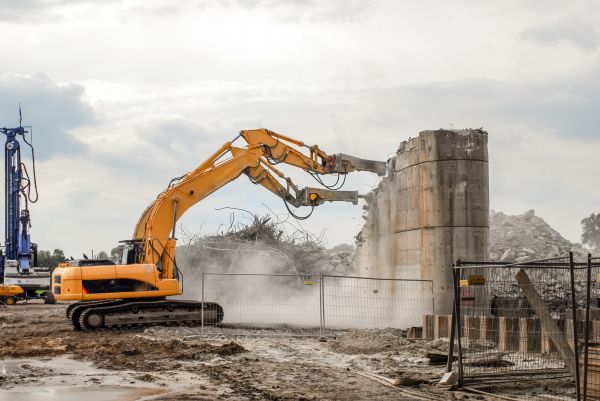 Silo Demolition in Pittsburgh